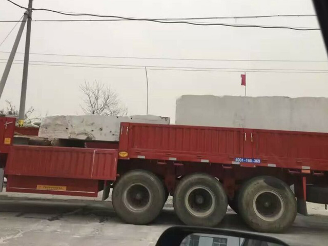 雪花白石材發(fā)往上海