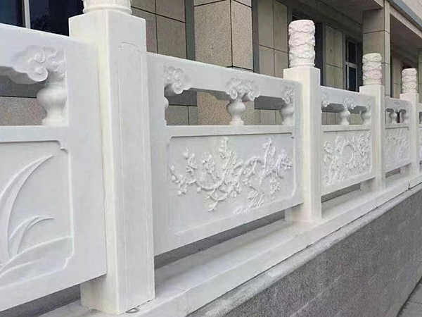 橋欄桿浮雕